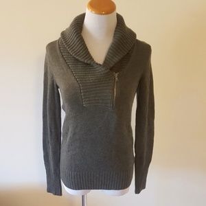 NWOT Gap Grey Knit Sweater Cardigan - Extra Small